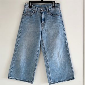 Levi’s wide leg crop jeans